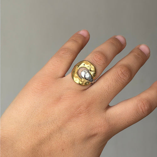 Anillo Corie